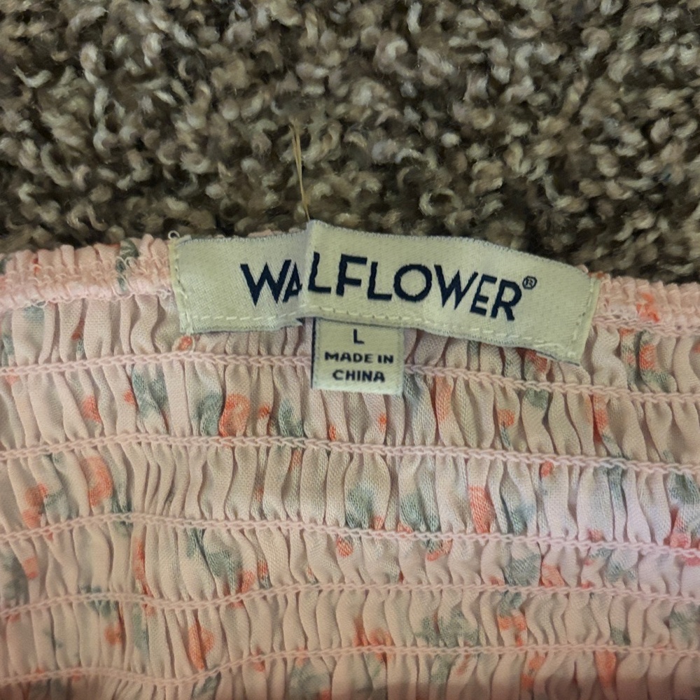 Wallflower Pink Flutter Sleeve Top - Picture 2 of 3